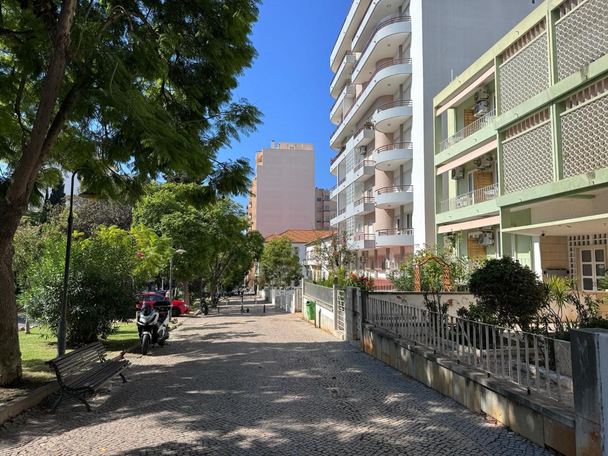 Greenth Avenue * District de Faro
